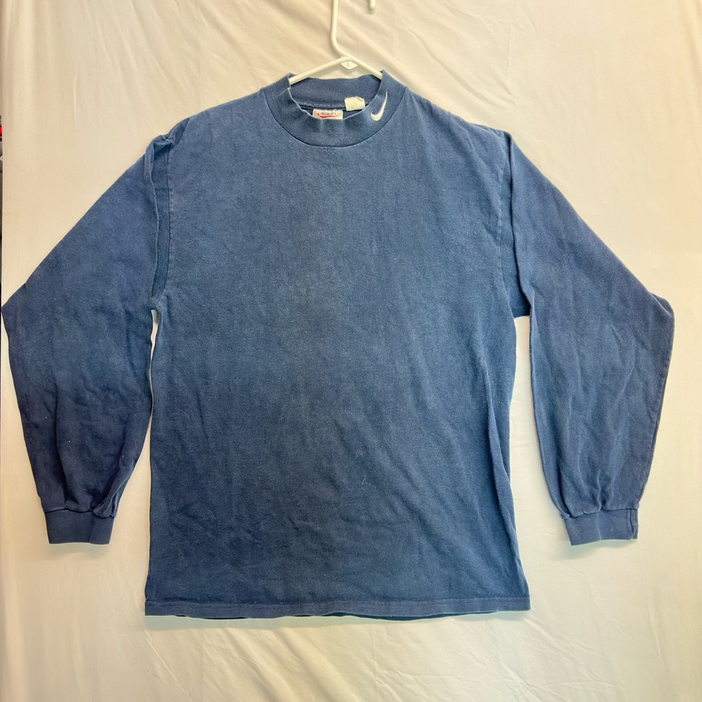 Vintage Nike Mens Medium
Turtleneck Long Sleeve Dark Blue